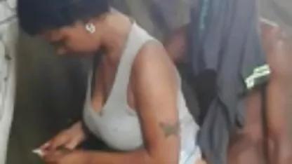 Koca hd porn türkçe altyazı porno izler ve karısı oral seks yapar