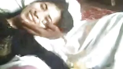 Genç lezbiyenler fisting ve en son türk pornoları oral seks şımartın