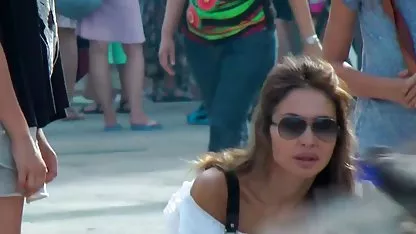 Bir kilolu fahişe sert cumshot bir delikte phallus ile ensest porn altyazılı tasvir