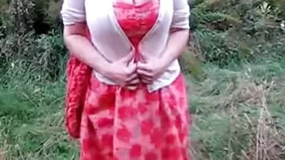 İki arkadaş türkçe sex porn bir otel odasında güzel bir Asyalı dövdü