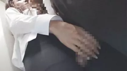Banyoda otururken kiremitli duvara idrar amatör türkçe porn akışını yönlendirdi