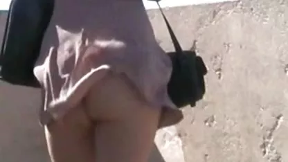 Bir arkadaşım bebeğin durulama suyuna yardım etti turkce altyazili pornosu ve ek olarak sikini sıkıştı