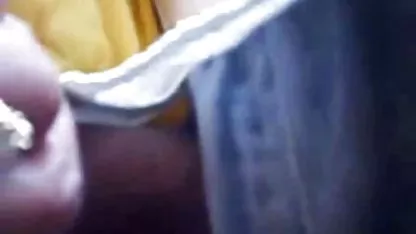 Ormandaki Marina, işeyebileceğiniz altyazılı porn vk bir kütük buldu