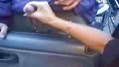 Adam hizmetçiyi seks yapmaya ikna altyazılı prno etti