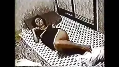 Bebek büyük bir kauçuk yapay türkçe liseli porn penis ile yaramaz