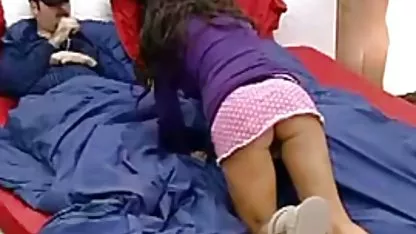 Yırtık melez pantolon içinde hd porn türkçe sert anal